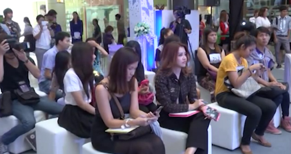 Beauty Magic Season 3 Ep.1 contect at The Future Rangsit (3rd of Mar 2013)